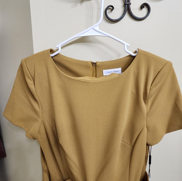 Sold - Picture 2 of 8